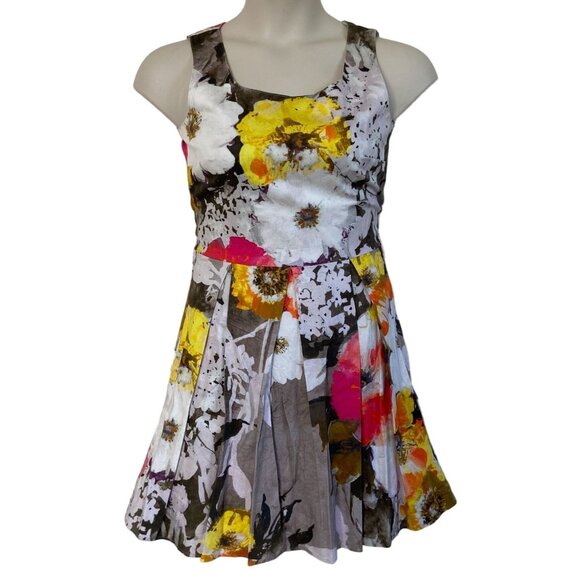 Ivonne Floral Fit & Flare Dress Lined w/ Tulle at Bottom Retro 50's Size 8 Box P - Picture 1 of 7